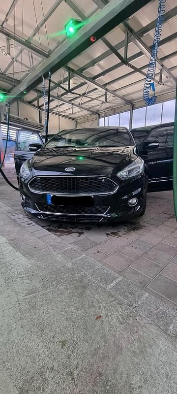 Gebraucht Ford S-MAX ST-Line 190 PS (139 kW) 2018 Schwarz Van / Kleinbus