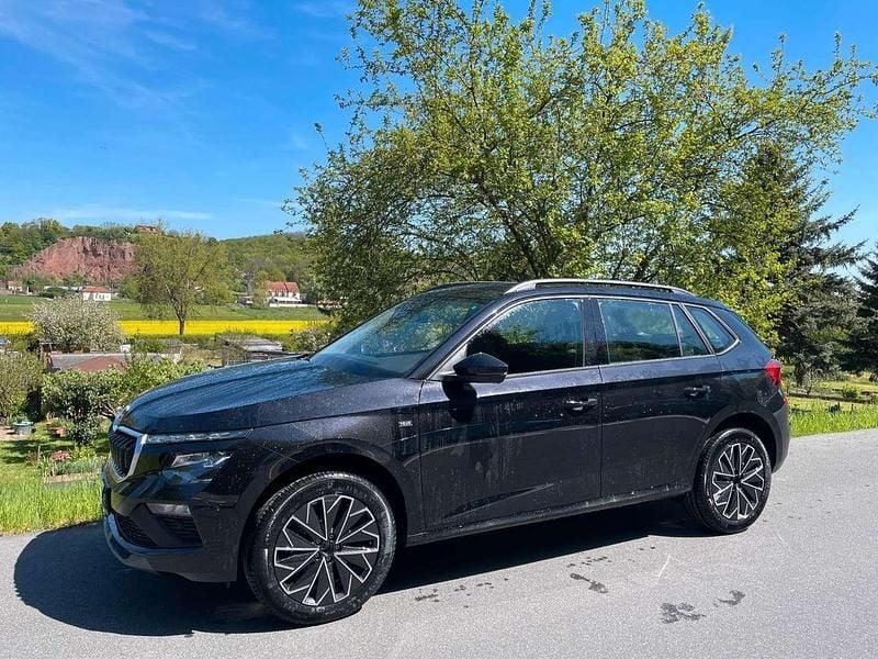 Schwarzmagic perleffekt Neu 2025 Skoda Kamiq Tour SUV | 28.990 € (Etwas zu teuer) - Bild 1/4
