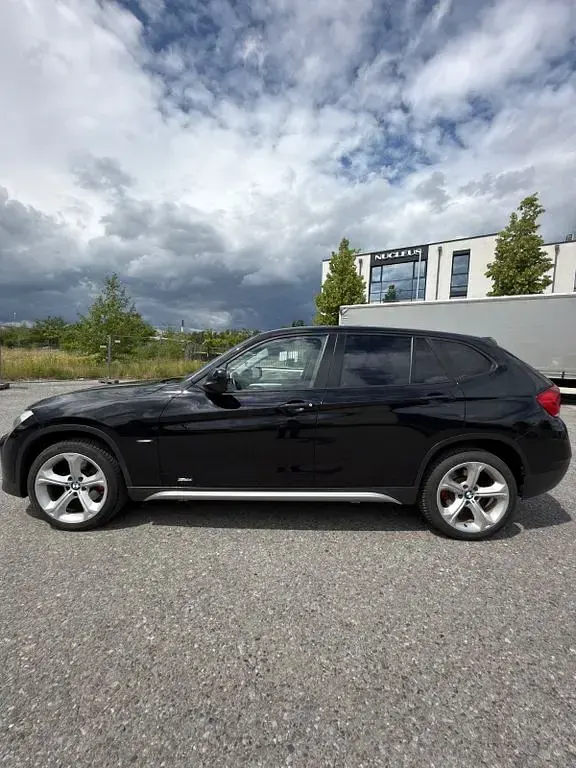 Gebraucht BMW X1 184 PS (135 kW) 2011 Schwarz SUV