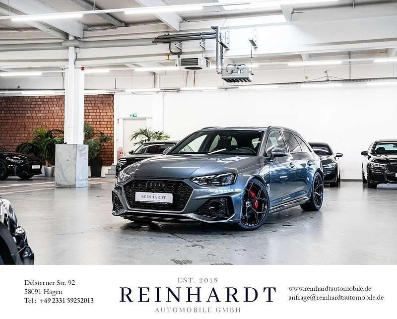 Daytonagrau perleffekt Gebraucht 2023 Audi RS4 Competition Kombi | 75.612 € - Bild 1/1
