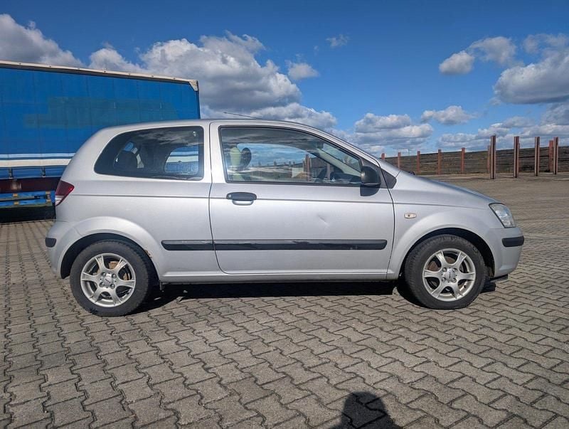 Gebraucht Hyundai Getz 65 PS (47 kW) 2005 Silber Kleinwagen