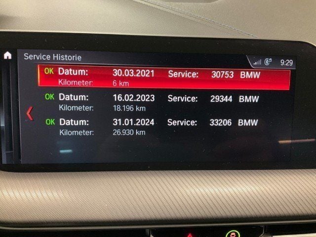 Gebraucht BMW 118 M Sport 150 PS (110 kW) 2021 Rot metallic Kleinwagen