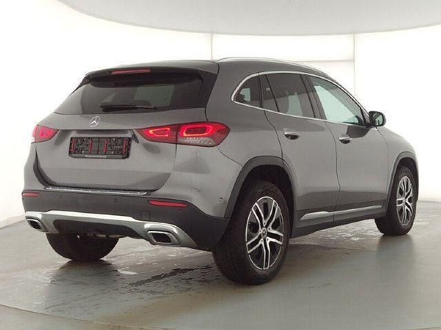Gebraucht Mercedes GLA220 Progressive 190 PS (139 kW) 2021 Grau SUV