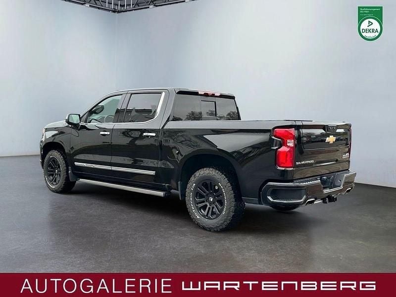 Gebraucht Chevrolet Silverado 426 PS (313 kW) 2024 Schwarz SUV