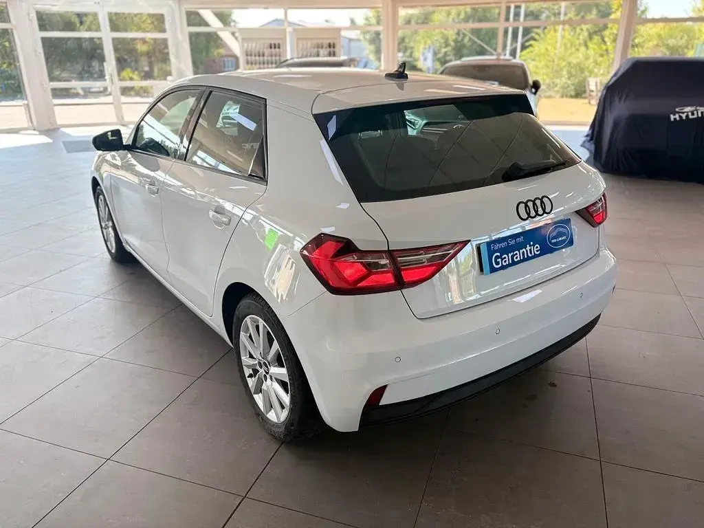 Gebraucht Audi A1 Sportback Sport 95 PS (69 kW) 2021 Weiß Kleinwagen