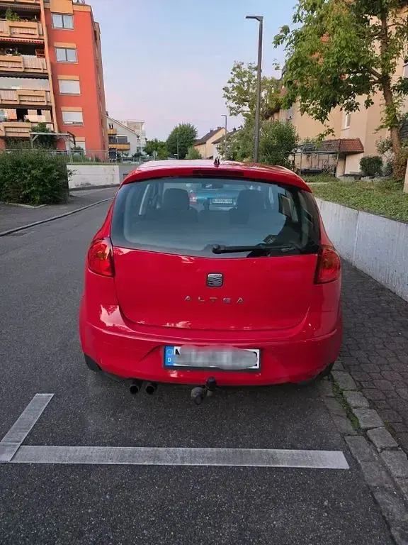 Occasion Seat Altea 125 ch (91 kW) 2009 Rouge Monospace