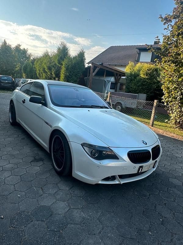 Grau Gebraucht 2004 BMW 645 Coupé | 4.900 € (Fairer Preis) - Bild 1/4