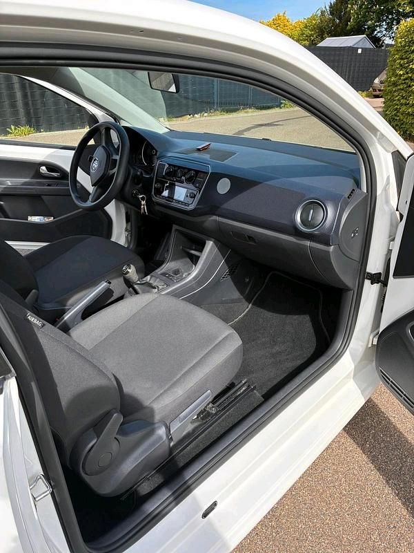 Usata VW up! 60 CV (44 kW) 2017 Bianco Utilitaria