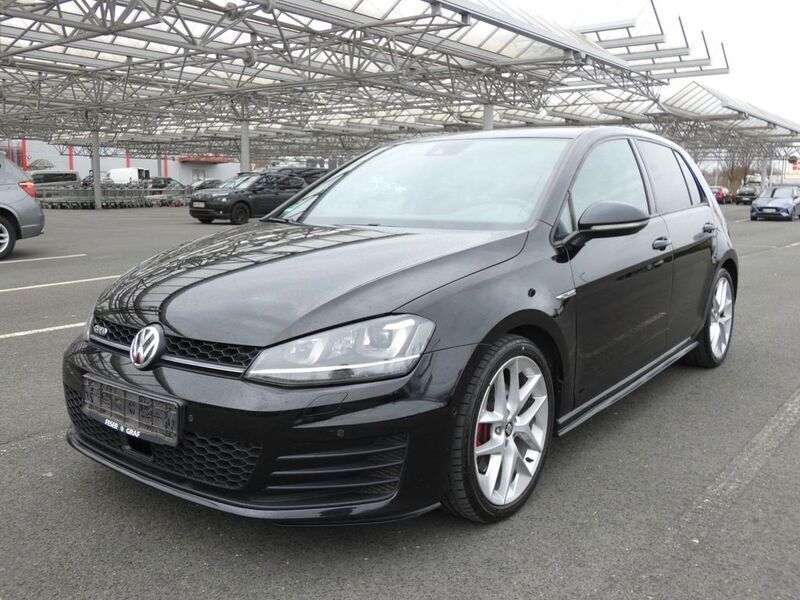 Schwarz Gebraucht 2015 VW Golf VII GTD Limousine | 8.870 € (Fairer Preis) - Bild 1/4