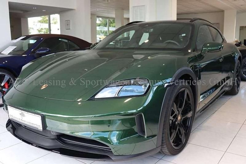 Gebraucht Porsche Taycan Cross Turismo 439 kW (598 PS) 2024 Oakgrünmetallic neo Kombi