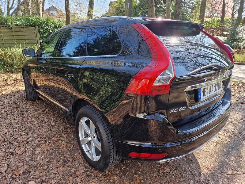 Gebraucht Volvo XC60 190 PS (139 kW) 2017 Schwarz SUV