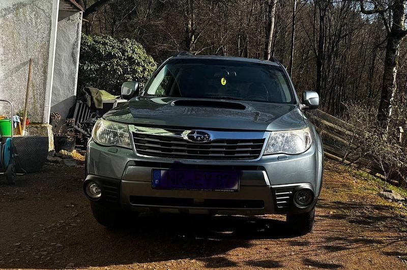 Gebraucht Subaru Forester Active 147 PS (108 kW) 2011 Grün SUV