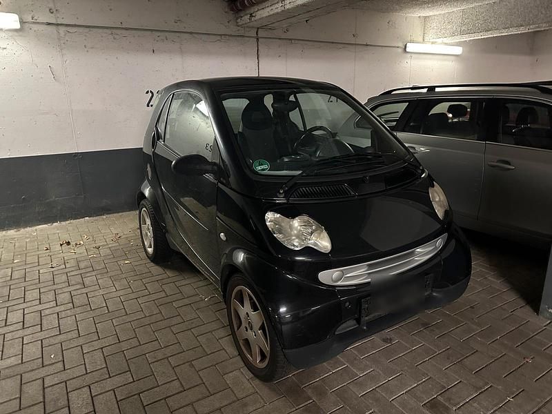 Schwarz Gebraucht 2003 Smart ForTwo Coupé Kleinwagen | 1.650 € - Bild 1/4