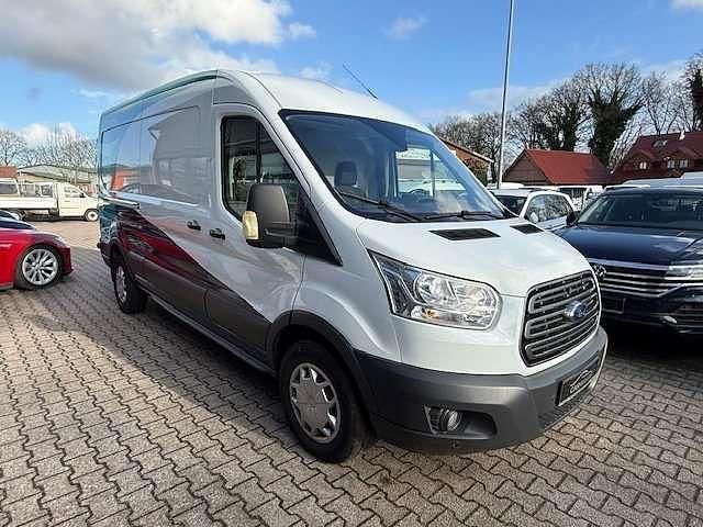 Gebraucht Ford Transit Trend 131 PS (96 kW) 2019 Frostweiß Van