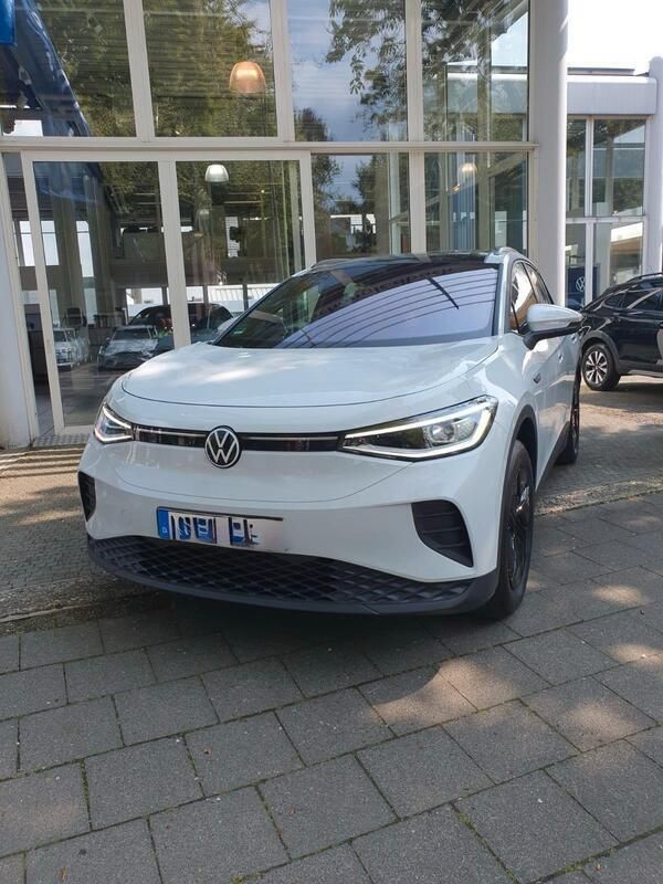 Weiß Gebraucht 2022 VW ID.4 Pure SUV | 25.000 € (Etwas zu teuer) - Bild 1/4