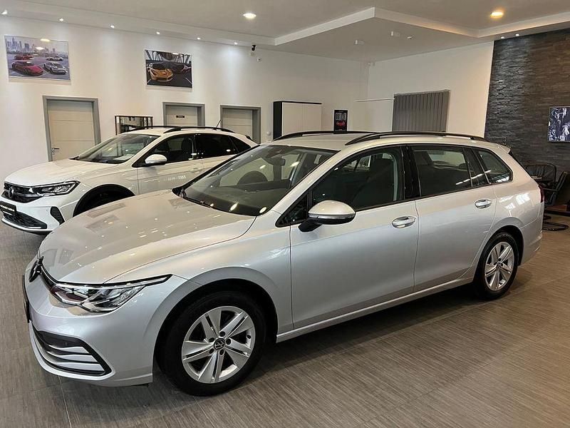 Silber Gebraucht 2021 VW Golf VIII Limousine | 19.485 € (Fairer Preis) - Bild 1/4