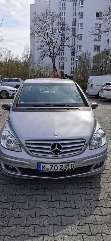 Grau Gebraucht 2007 Mercedes B180 Van / Kleinbus | 2.500 € (Superpreis) - Bild 1/4