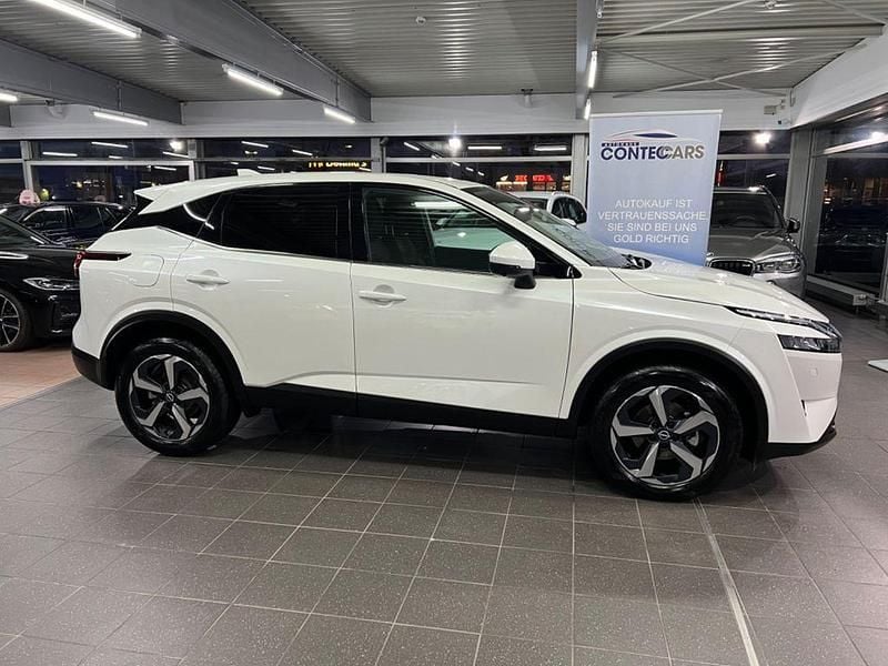 Weiß Gebraucht 2023 Nissan Qashqai 360º SUV | 25.400 € (Guter Preis) - Bild 1/4