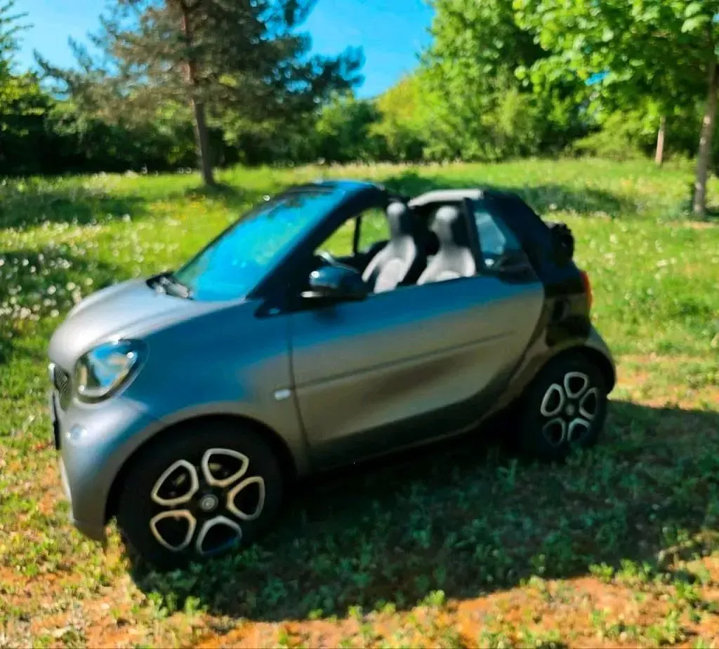 Używany Smart ForTwo Cabrio Prime 90 KM (66 kW) 2016 Szary Kabriolet