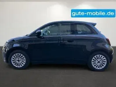 Gebraucht Fiat 500e Action 69 kW (95 PS) 2022 Schwarz Limousine