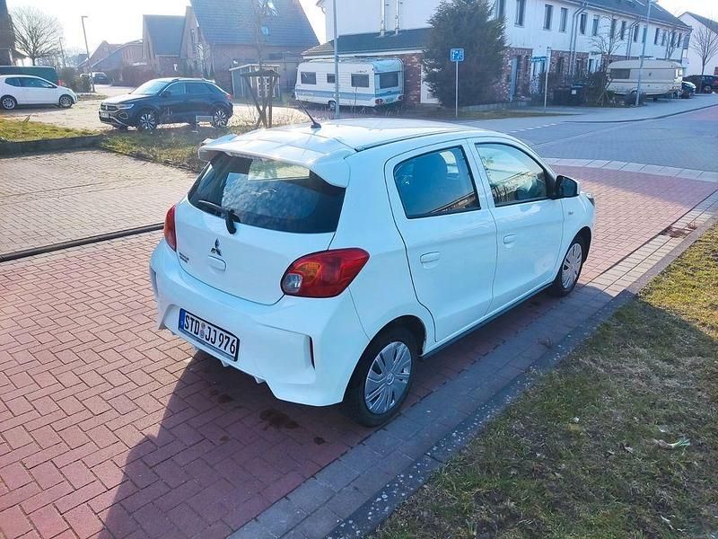 Gebraucht Mitsubishi Space Star Select 71 PS (52 kW) 2022 Weiß Kleinwagen