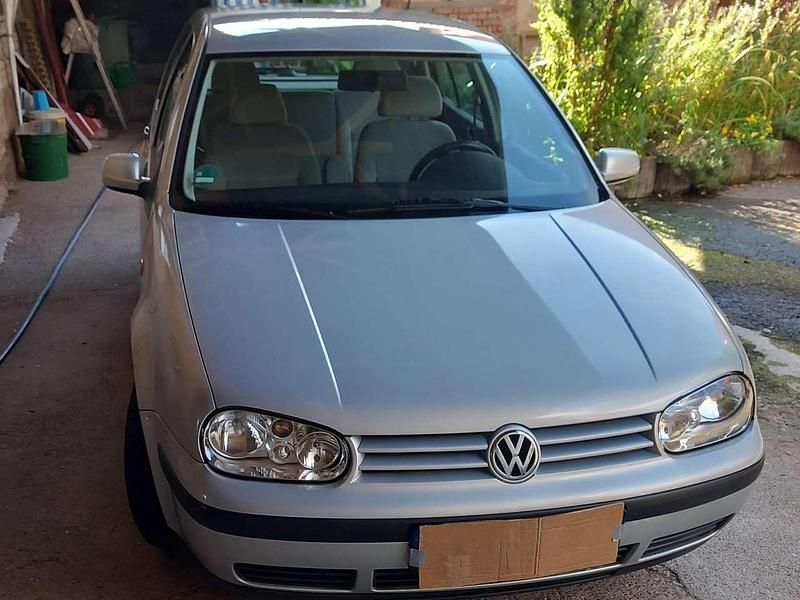 Silber Gebraucht 1999 VW Golf IV Limousine | 900 € (Superpreis) - Bild 1/4