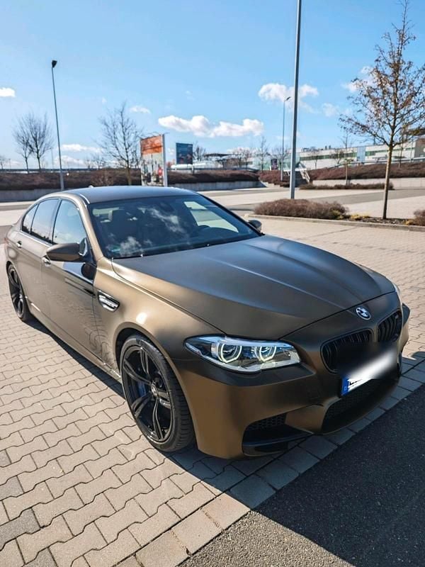 Second-hand BMW M5 560 CP (411 kW) 2015 Andere farben Berlinǎ