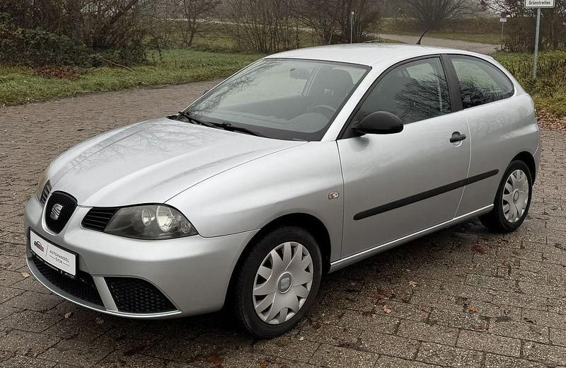 Silber Gebraucht 2008 Seat Ibiza Limousine | 3.790 € (Fairer Preis) - Bild 1/4