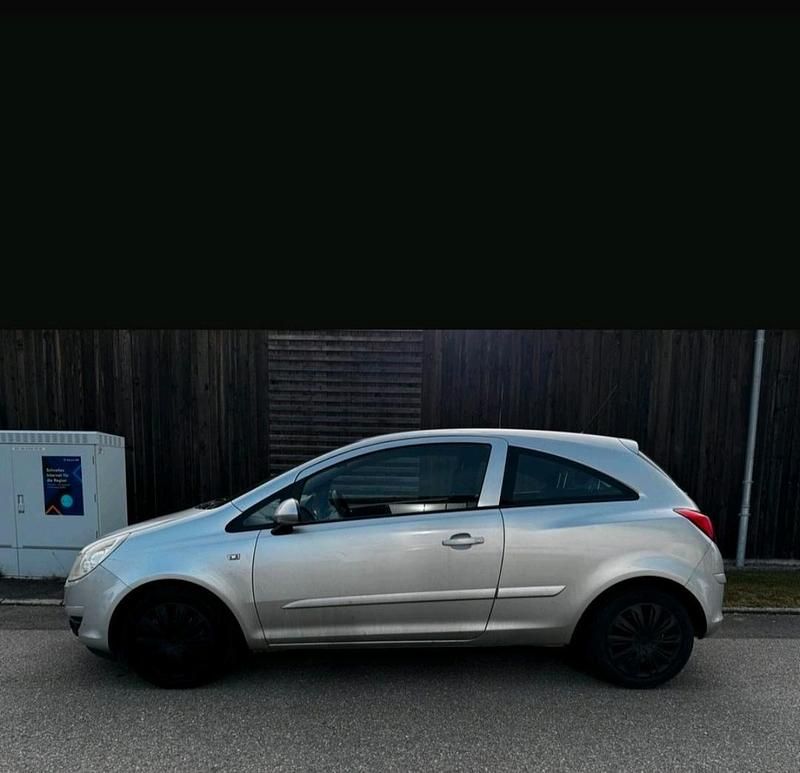 Gebraucht Opel Corsa 80 PS (58 kW) 2007 Silber Kleinwagen