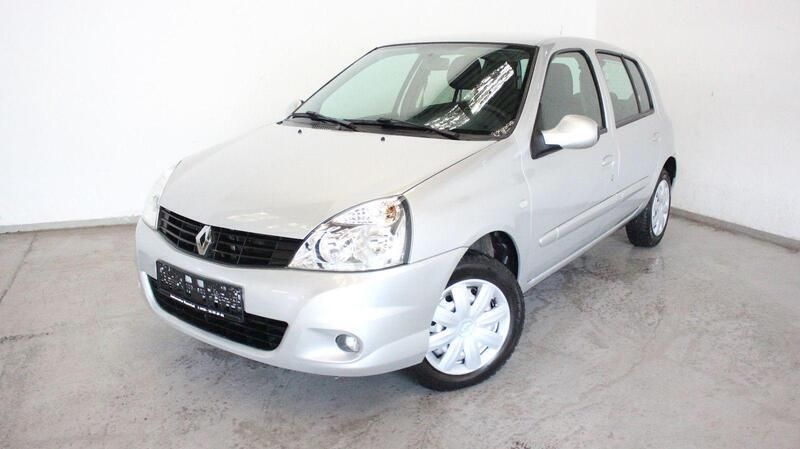 Silber Gebraucht 2010 Renault Clio II Dynamique Limousine | 3.890 € (Etwas zu teuer) - Bild 1/4