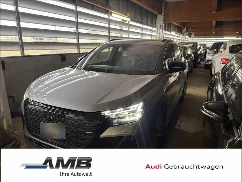 Florettsilber metallic Gebraucht 2024 Audi Q4 e-tron S-Line SUV | 48.980 € (Fairer Preis) - Bild 1/3