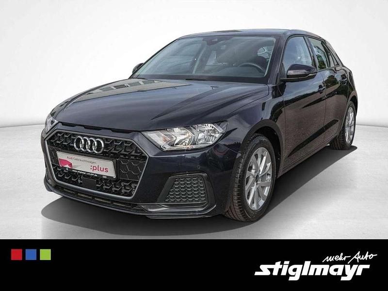 Firmamentblau metallic Gebraucht 2022 Audi A1 Sportback Advanced Plus Kleinwagen | 19.470 € (Guter Preis) - Bild 1/4