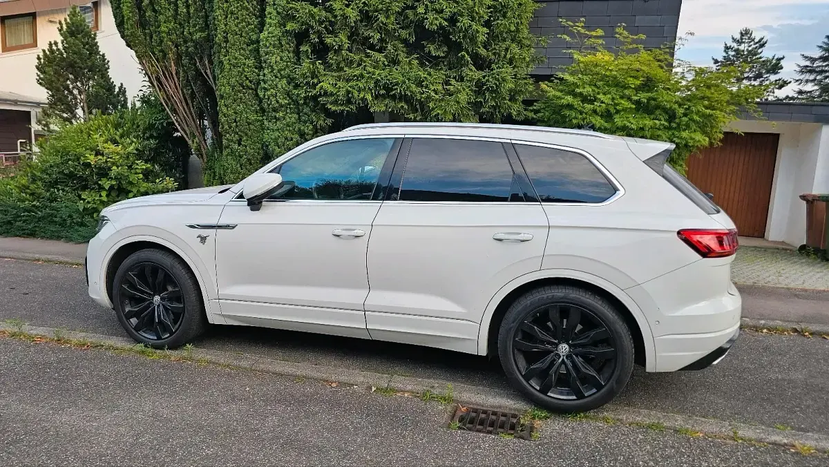 Gebraucht VW Touareg 284 PS (208 kW) 2018 Weiß SUV