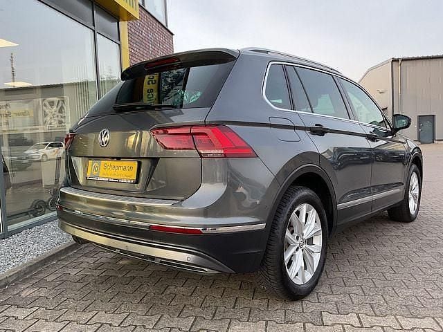 Gebraucht VW Tiguan Highline 150 PS (110 kW) 2019 Indiumgrau metallic SUV