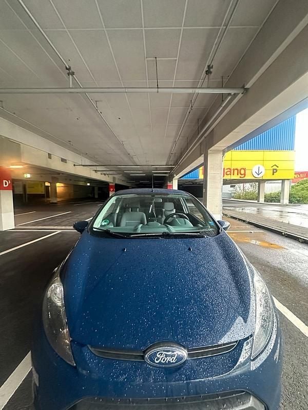 Blau Gebraucht 2011 Ford Fiesta Kleinwagen | 1.850 € (Superpreis) - Bild 1/4