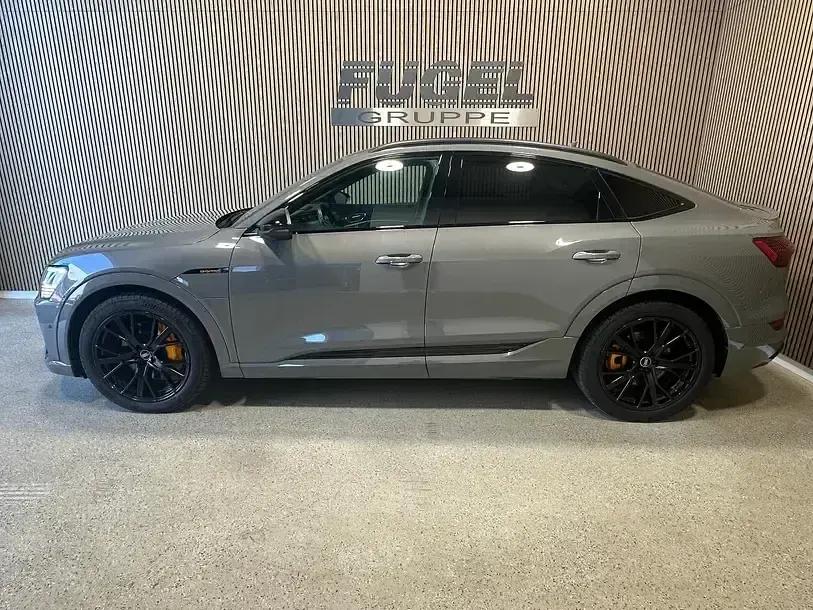 Gebraucht Audi e-tron Sportback S-Line 230 kW (313 PS) 2022 Chronosgrau metallic SUV