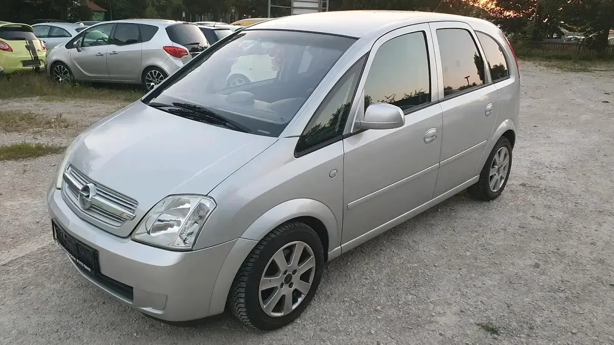 Gebraucht Opel Meriva 101 PS (74 kW) 2003 Silber Van / Kleinbus