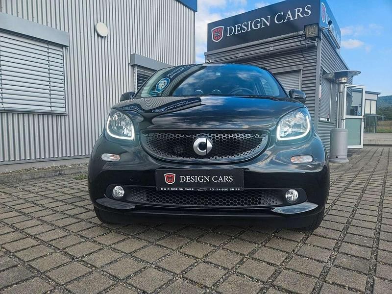 Gebraucht Smart ForFour Passion 90 PS (66 kW) 2017 Schwarz Kleinwagen