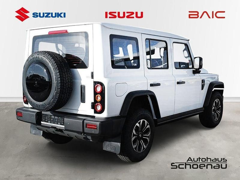 Neu BAW 212 166 PS (122 kW) 2026 Weiß SUV