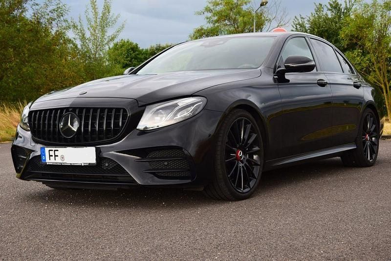 Schwarz Gebraucht 2019 Mercedes E53 AMG AMG Limousine | 44.900 € (Fairer Preis) - Bild 1/4