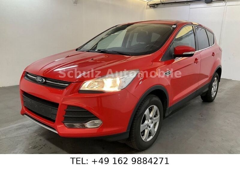 Rot Gebraucht 2015 Ford Kuga SYNC Edition SUV | 9.450 € (Guter Preis) - Bild 1/4