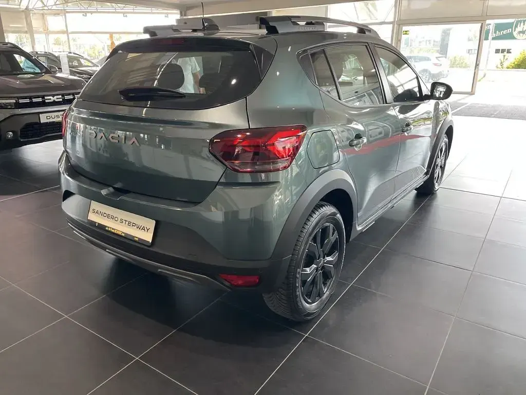 Gebraucht Dacia Sandero Extreme 110 PS (80 kW) 2024 Grün SUV