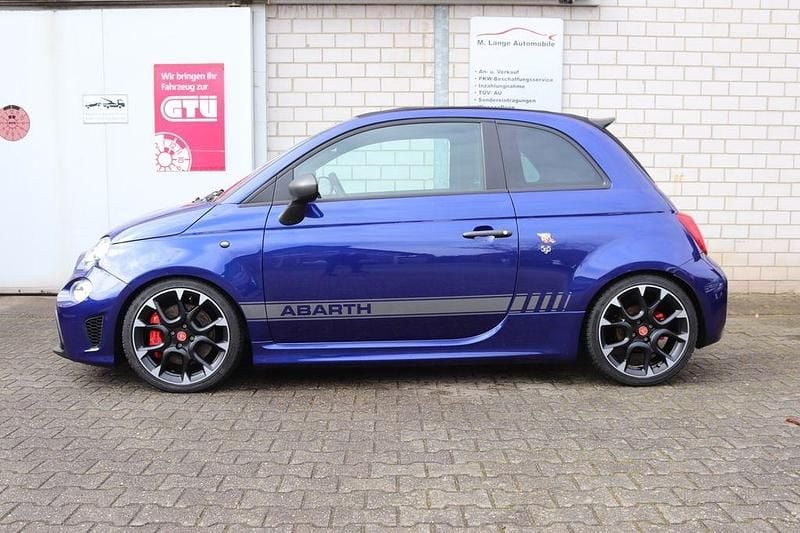 Gebraucht Abarth 595C Competizione 179 PS (131 kW) 2018 Colore esterno (podio blau) Cabrio