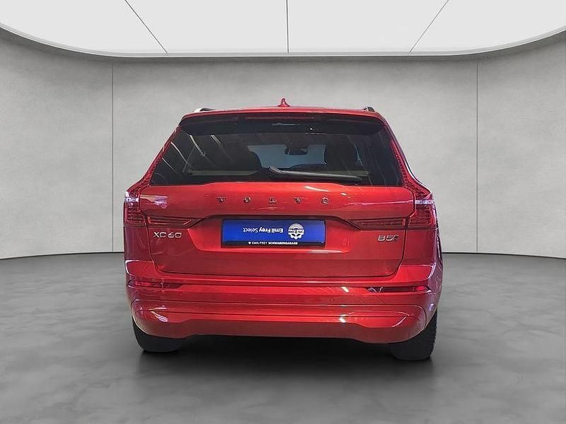 Gebraucht Volvo XC60 Core 250 PS (183 kW) 2024 Fusion red metallic SUV