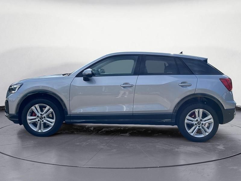 Neu Audi Q2 Advanced Plus 150 PS (110 kW) 2025 Silber SUV