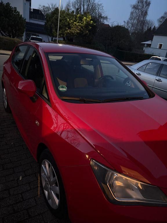 Gebraucht Seat Ibiza Style 86 PS (63 kW) 2012 Rot Limousine
