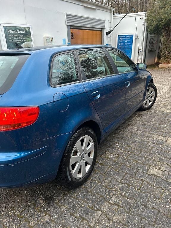 Gebraucht Audi A3 Ambiente 116 PS (85 kW) 2007 Blau Kleinwagen