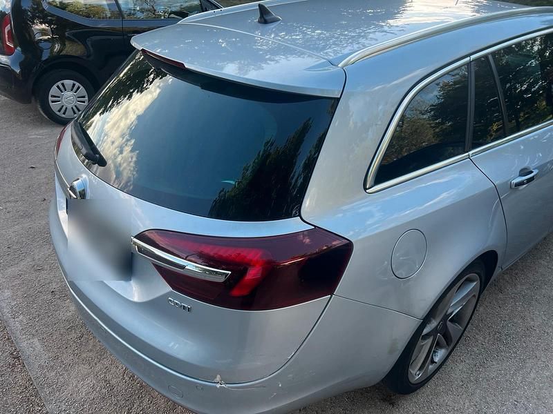 Gebraucht Opel Insignia 163 PS (119 kW) 2014 Silber Kombi