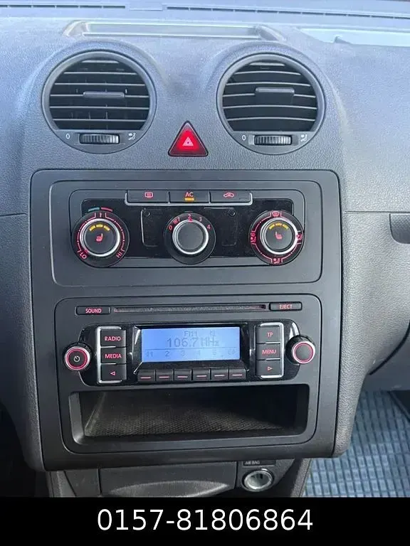 Używany VW Caddy 102 KM (75 kW) 2011 Czerwony Minivan