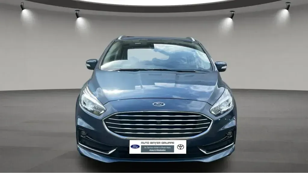Gebraucht Ford S-MAX Titanium 190 PS (139 kW) 2022 Blue metallic Van / Kleinbus